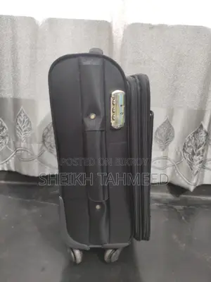 ট্রলি ব্যাগ