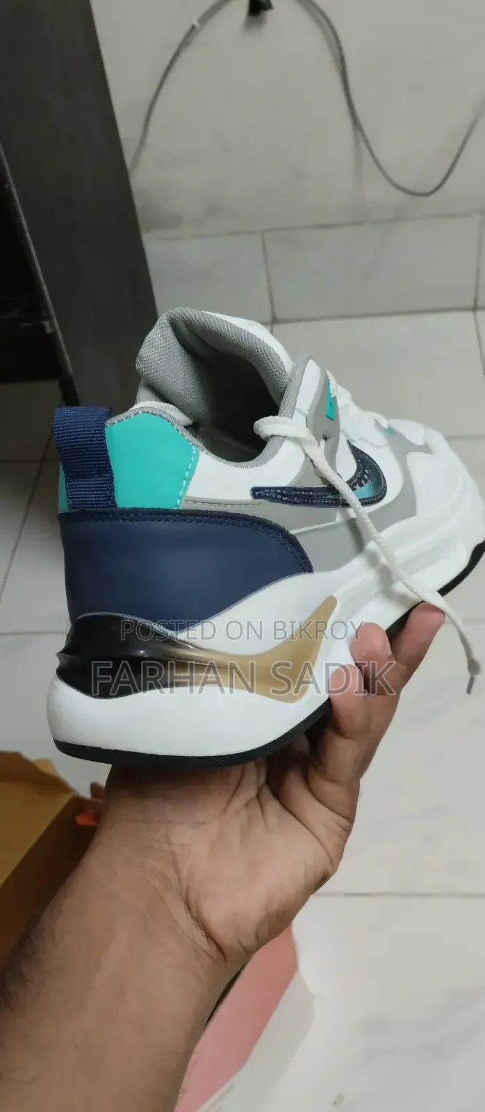 রেট্রো কোর্ট ফ্যাশন শু
