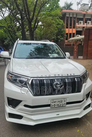 Toyota Land Cruiser Prado 2.7 i 2011 Pearl