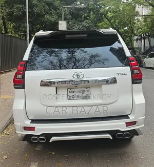 Toyota Land Cruiser Prado 2.7 i 2011 Pearl