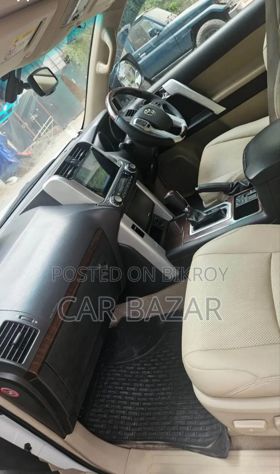 Toyota Land Cruiser Prado 2.7 i 2011 Pearl