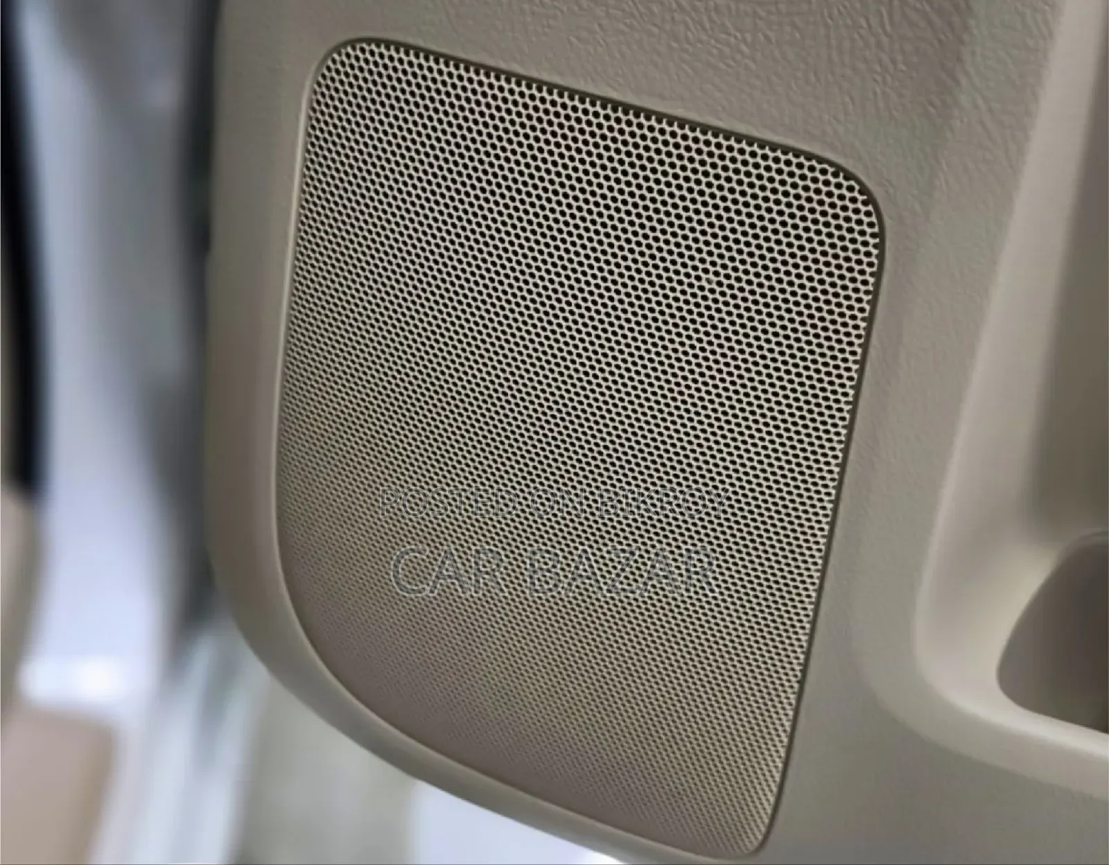 Toyota Land Cruiser Prado 2.7 i 2011 Pearl