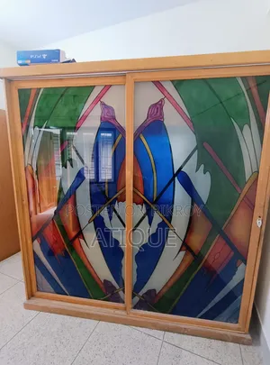 Custom-made sliding almirah with attractive design for sale