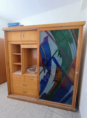 Custom-made sliding almirah with attractive design for sale