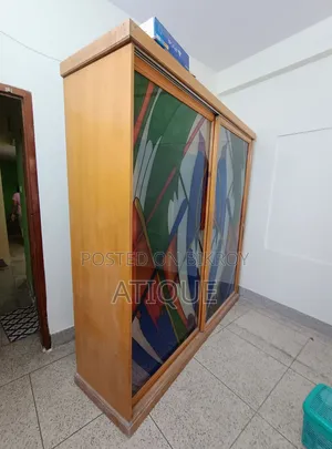 Custom-made sliding almirah with attractive design for sale