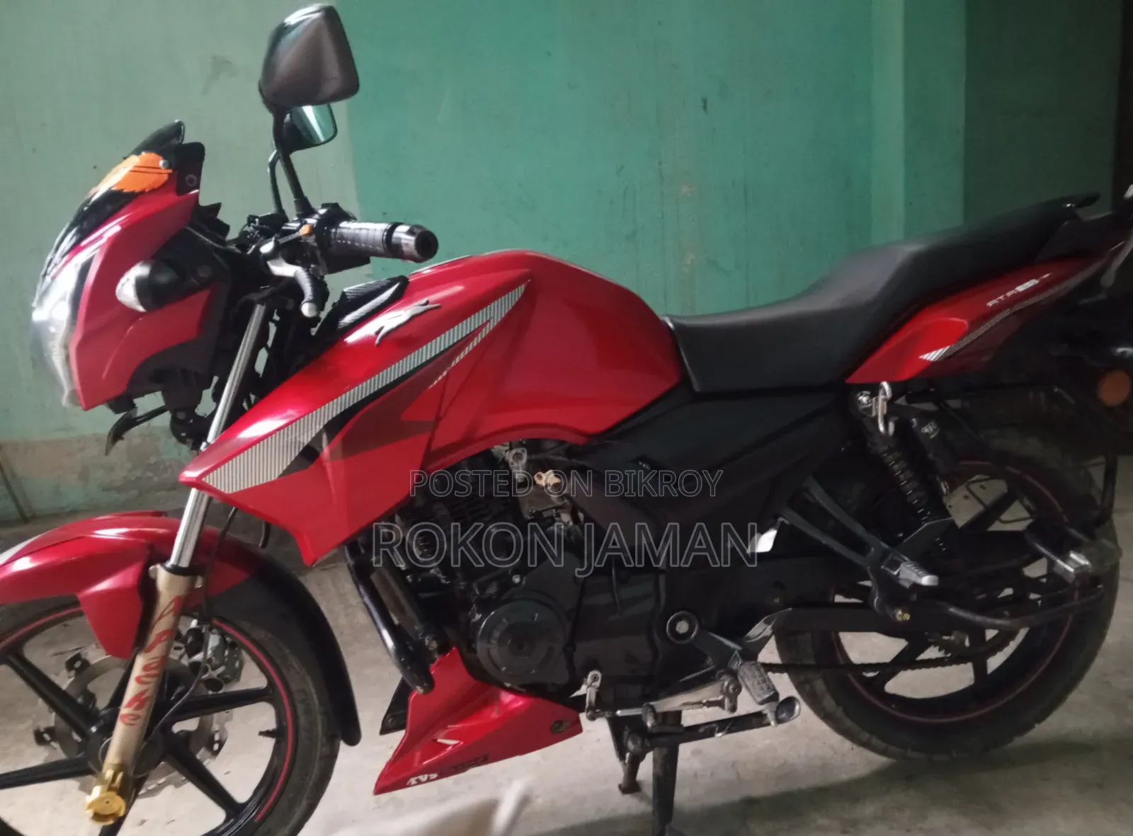 TVS Apache RTR 160 2V 2021 Red