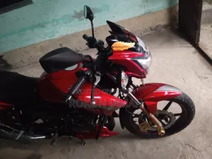 TVS Apache RTR 160 2V 2021 Red