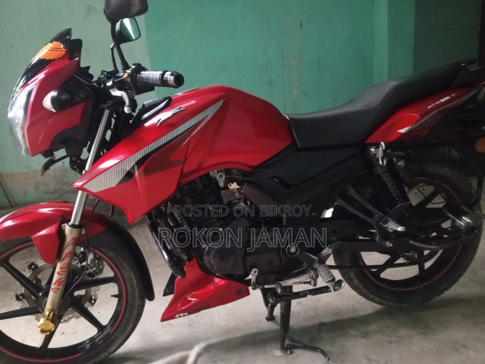 TVS Apache RTR 160 2V 2021 Red