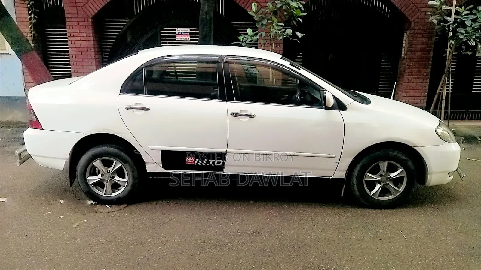 Toyota Corolla 2001 Off white