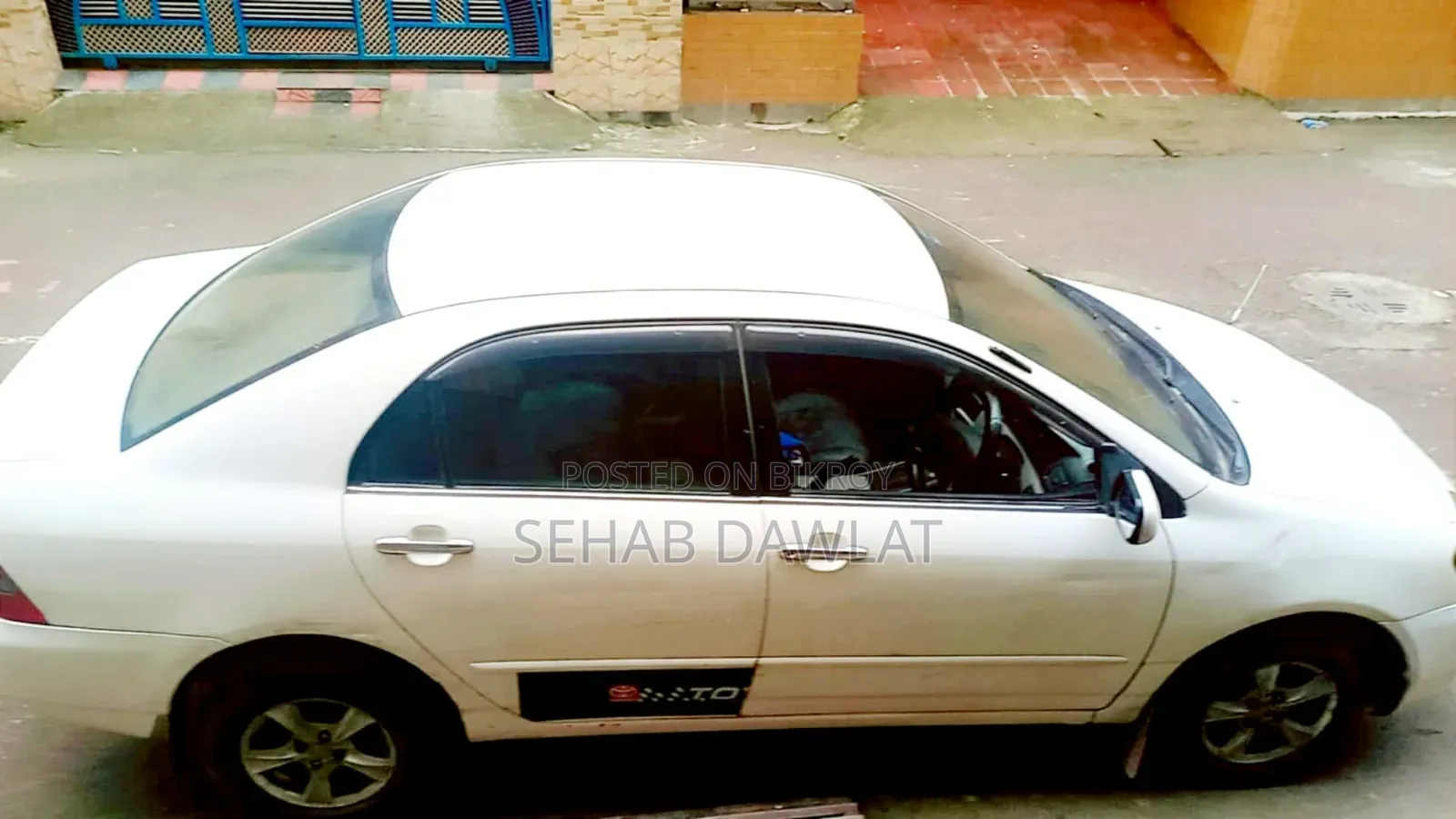 Toyota Corolla 2001 Off white