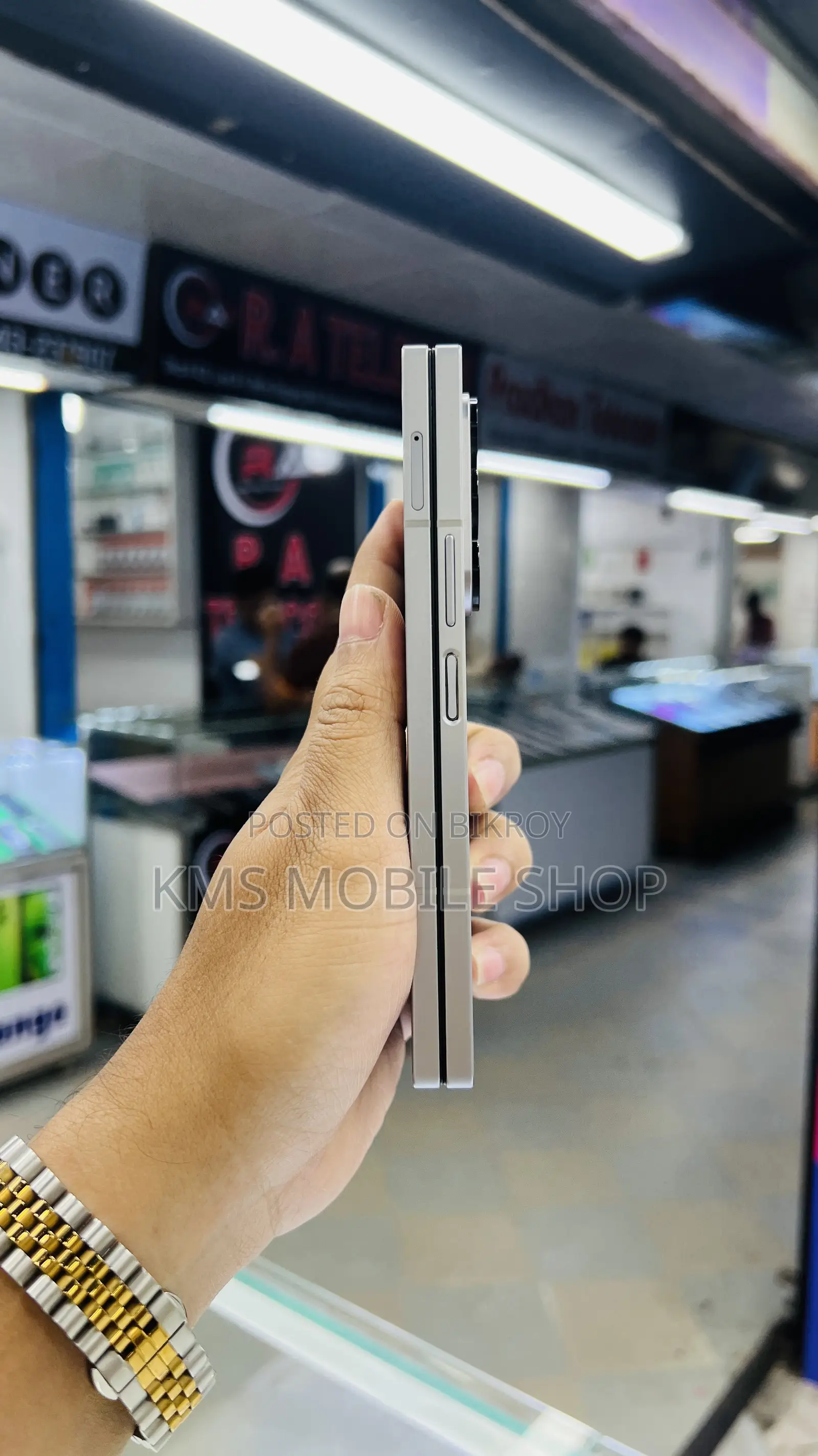 স্যামসাং গ্যালাক্সি জেড ফোল্ড৬ ২৫৬ জিবি