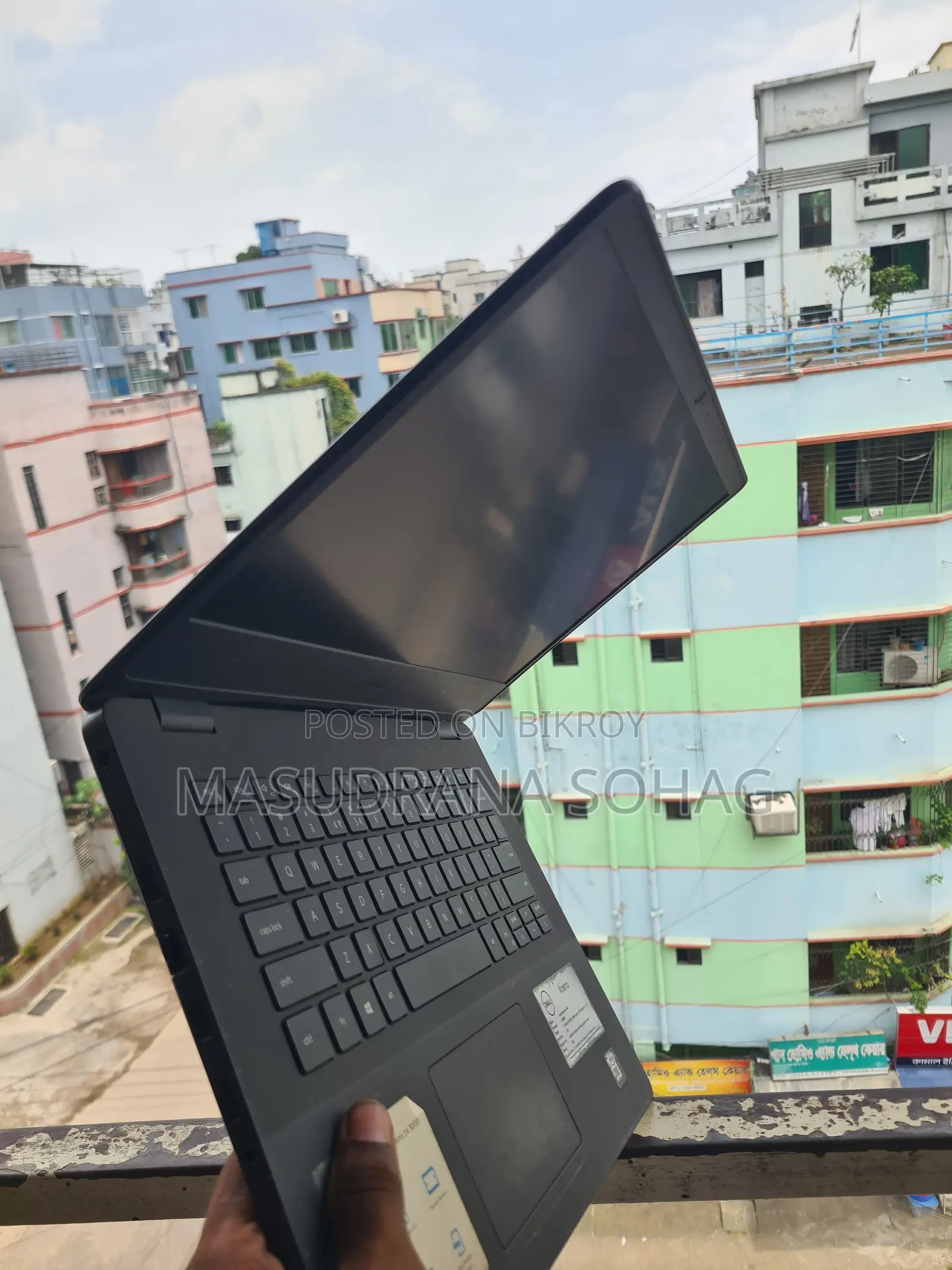 ল্যাপটপ ডেলভোস্ত্রো ১৪ ৩৪০১ ৪জিবি ইন্টেল কোর আই৩ এসএসডি ১টি