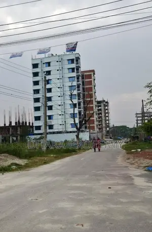 60ft Road 3 Katha Park North at Sector-17/I.