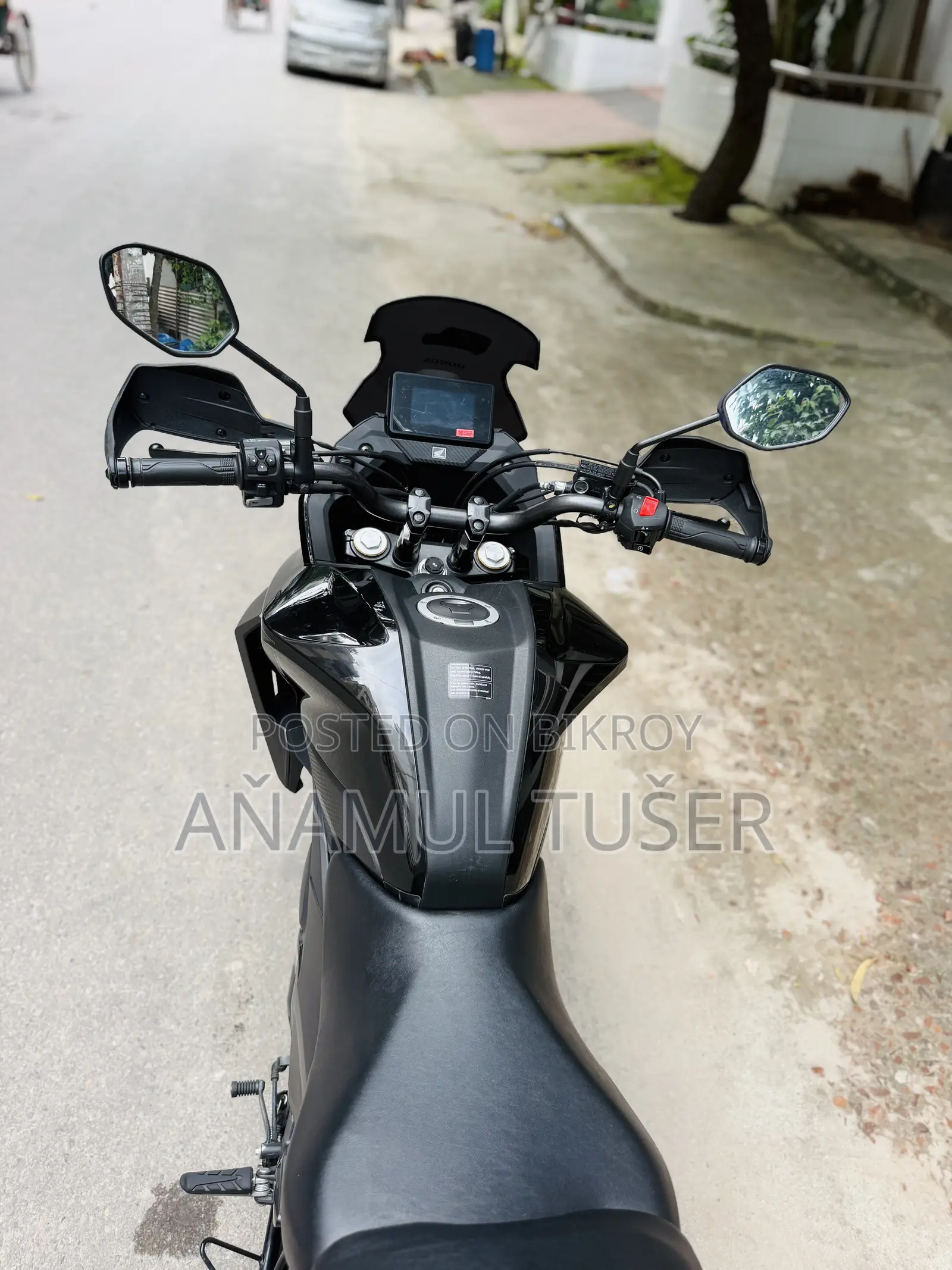 হোন্ডা সিবিএক্স ২০২৬ কালো