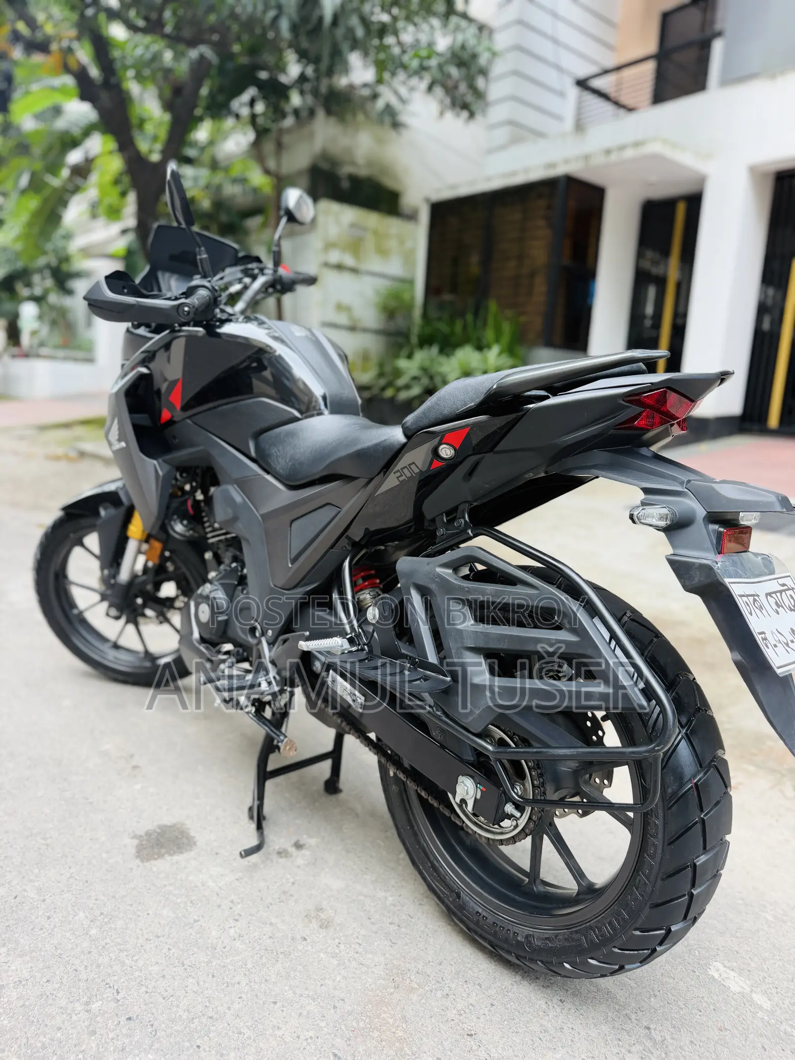 হোন্ডা সিবিএক্স ২০২৬ কালো