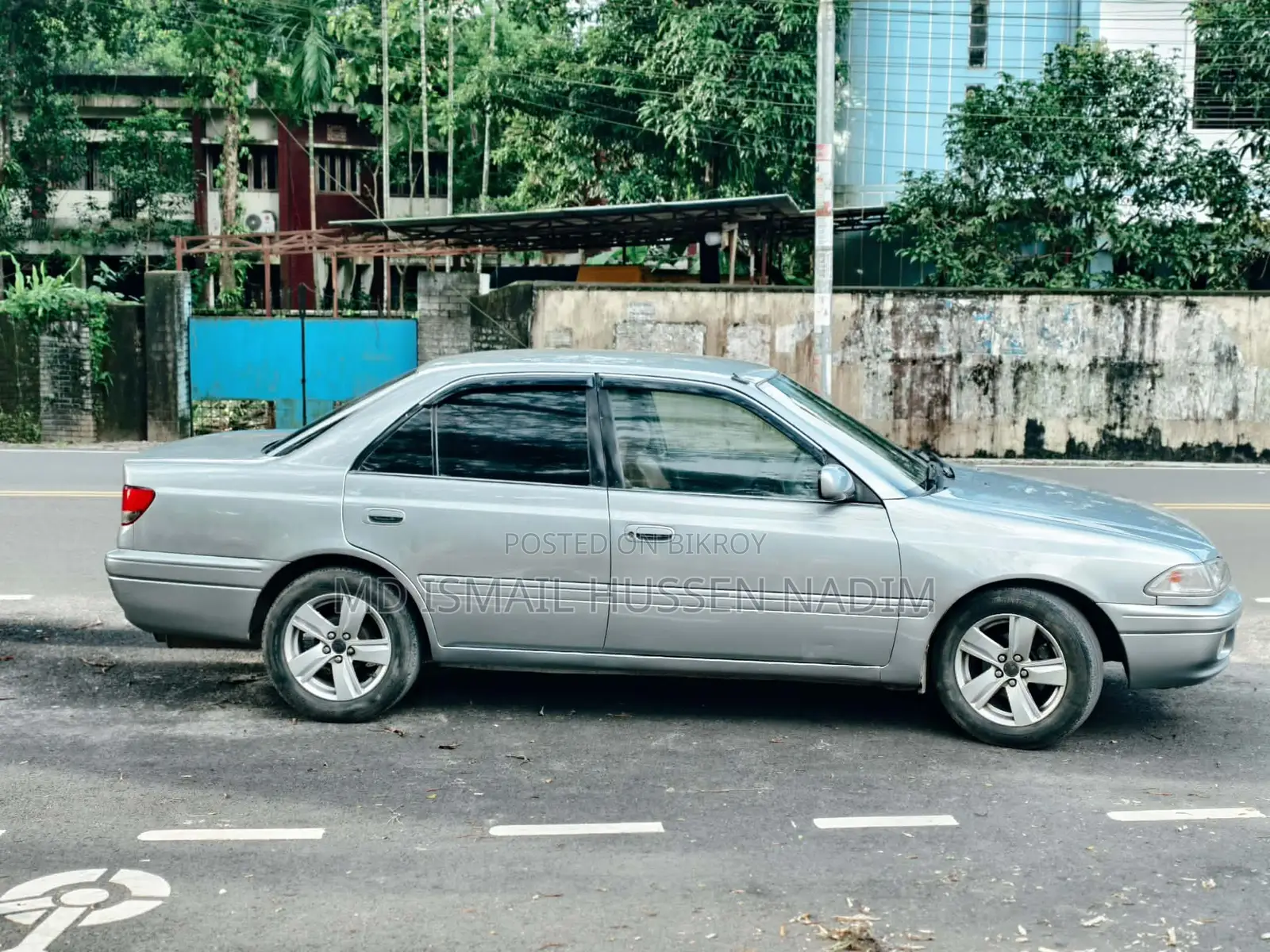 টয়োটা করিনা ১৯৯৭ সিলভার