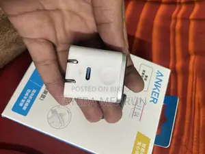 Anker Nano 45W Smart Display GaN Fast Charger White