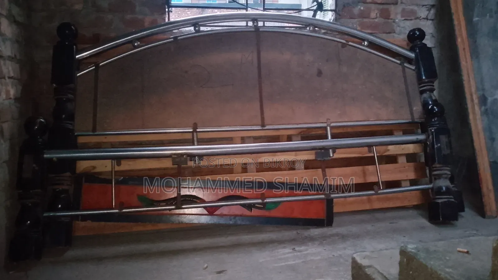 Bed Iron and Wood Mixed