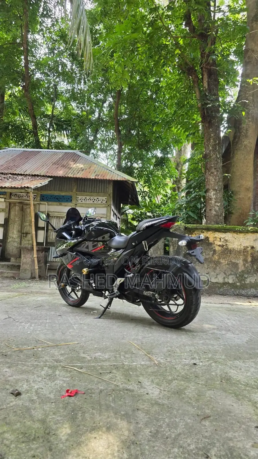 নতুন সুজুকি জিক্সার এসএফ ২০২৩ কালো