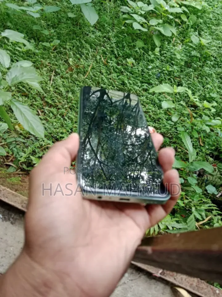 রিয়েলমি নোট ৬০ ১২৮ জিবি গ্রিন