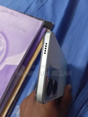 Vivo Y18 128 GB Purple