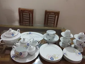 ৪০ পিসের আকর্ষণীয় ডিনারসেট, আপনার টেবিলের সৌন্দর্য দ্বিগুন বাড়াতে