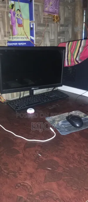 Desktop Computer 8GB Intel Core i5 SSHD (Hybrid) 128GB