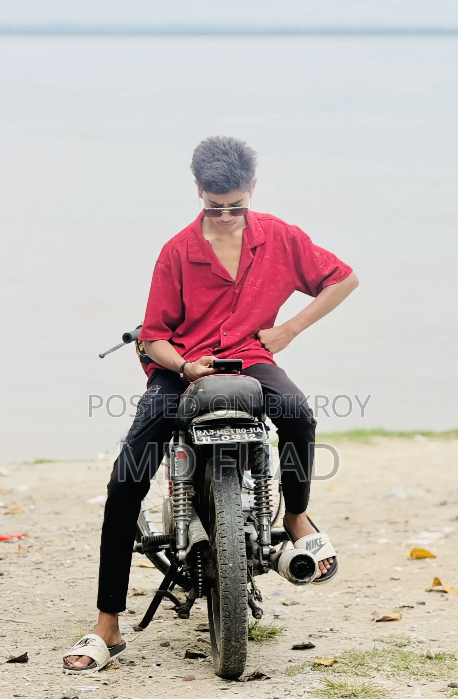 আকিজ বন্ধু ২০১০ ব্ল্যাক