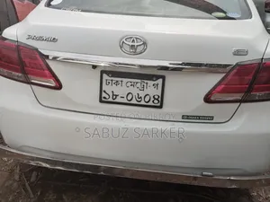 টয়োটা প্রমিও ২০১৮ হোয়াইট
