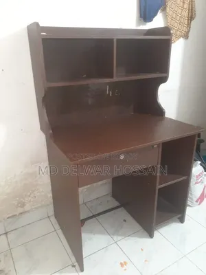 একদম ফ্রেশ পড়ার টেবিল বিক্রি হবে