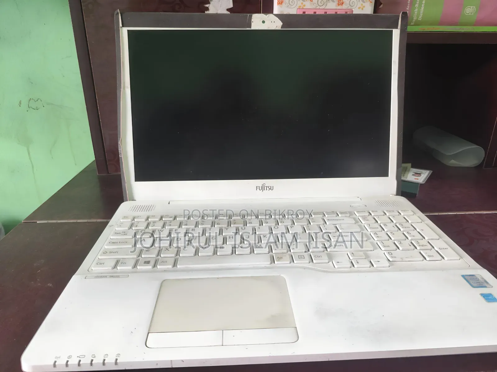 Laptop Fujitsu Lifebook AH552 4GB Intel Core i5 SSD 256GB