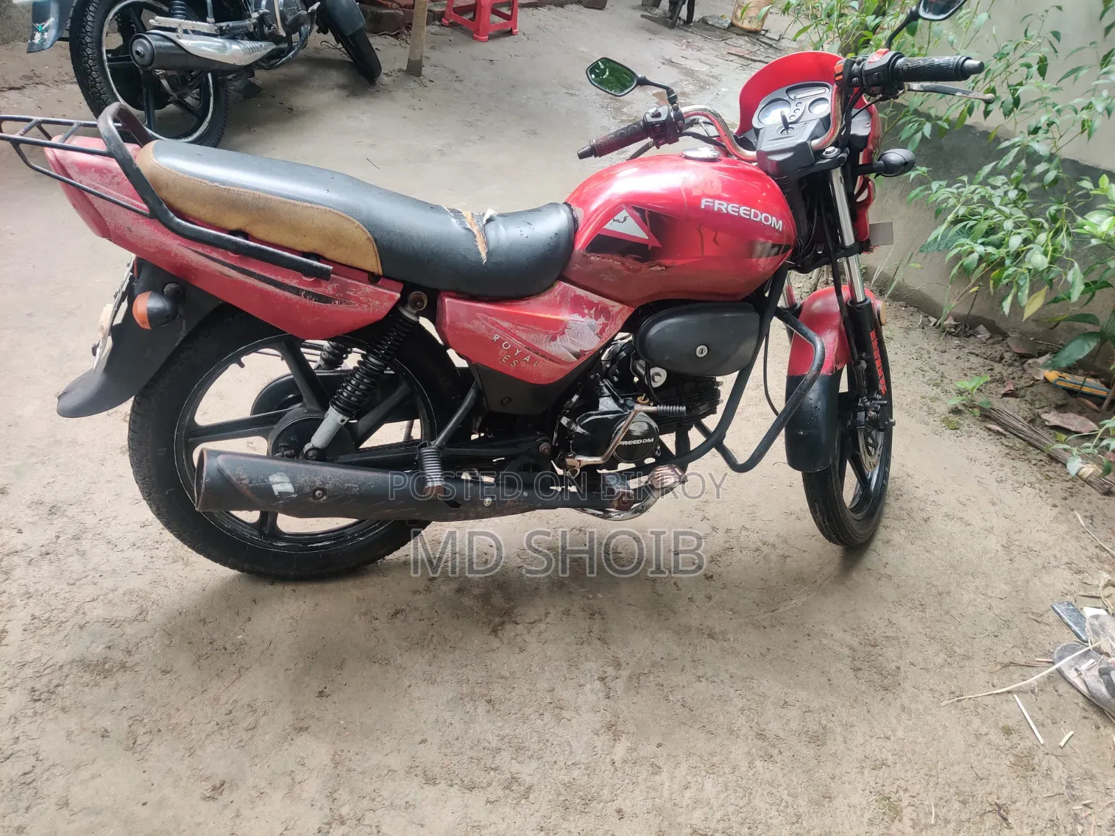 মোটরসাইকেল ২০১৬ কালো