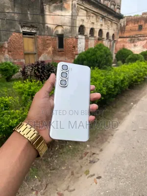 ইনফিনিক্স হট ৬০ প্রো+ ২৫৬ জিবি সিলভার