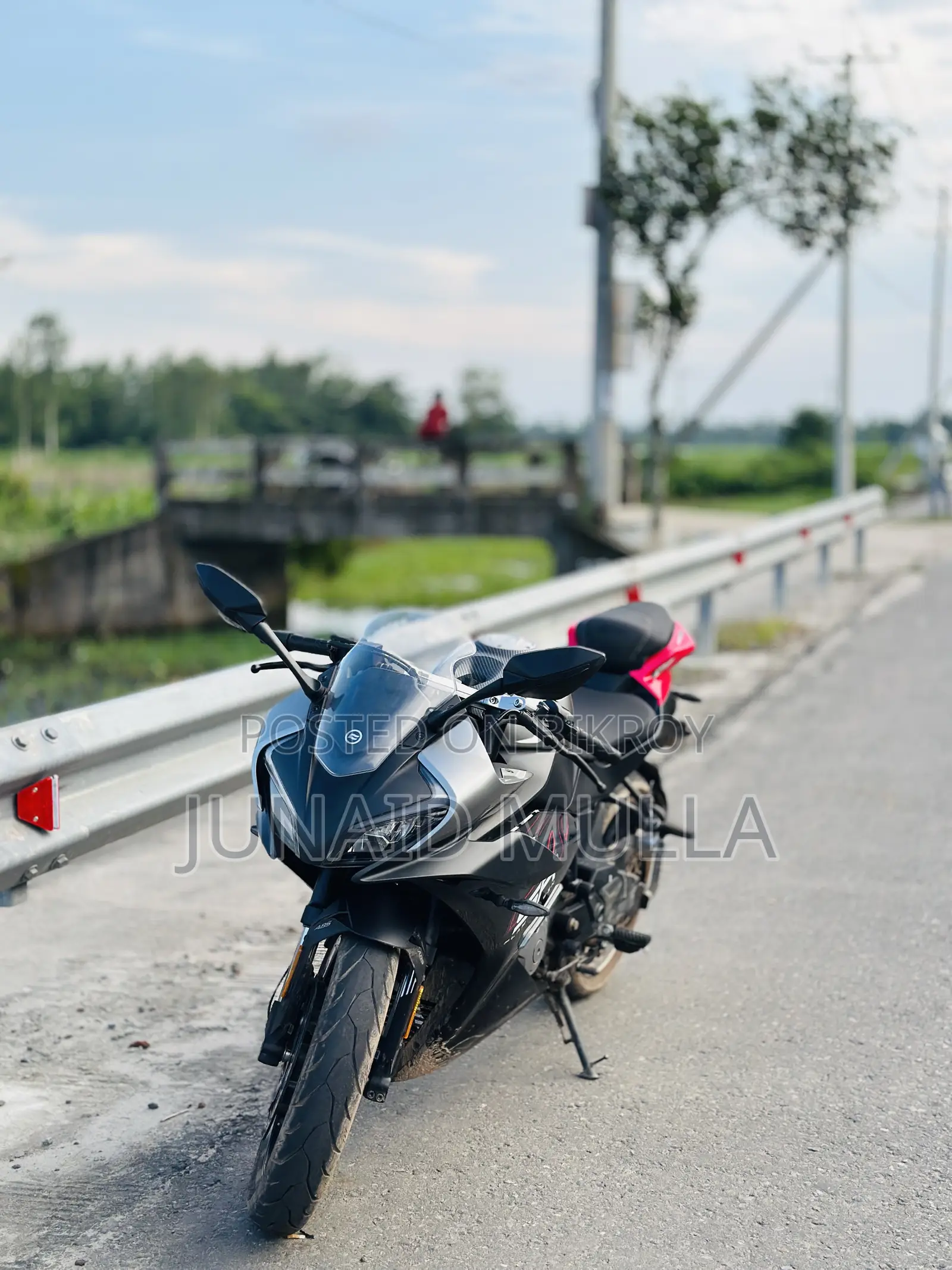 নতুন সিএফমটো ৩০০এসআর ২০২৫ সিলভার