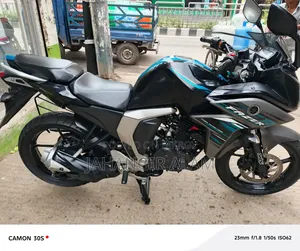 নিউ ইয়ামাহা ফেজার এফআই ভি২ ১৯৭২ ব্ল্যাক
