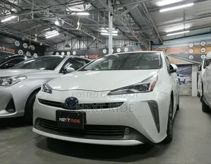 Toyota Prius 2020 Pearl