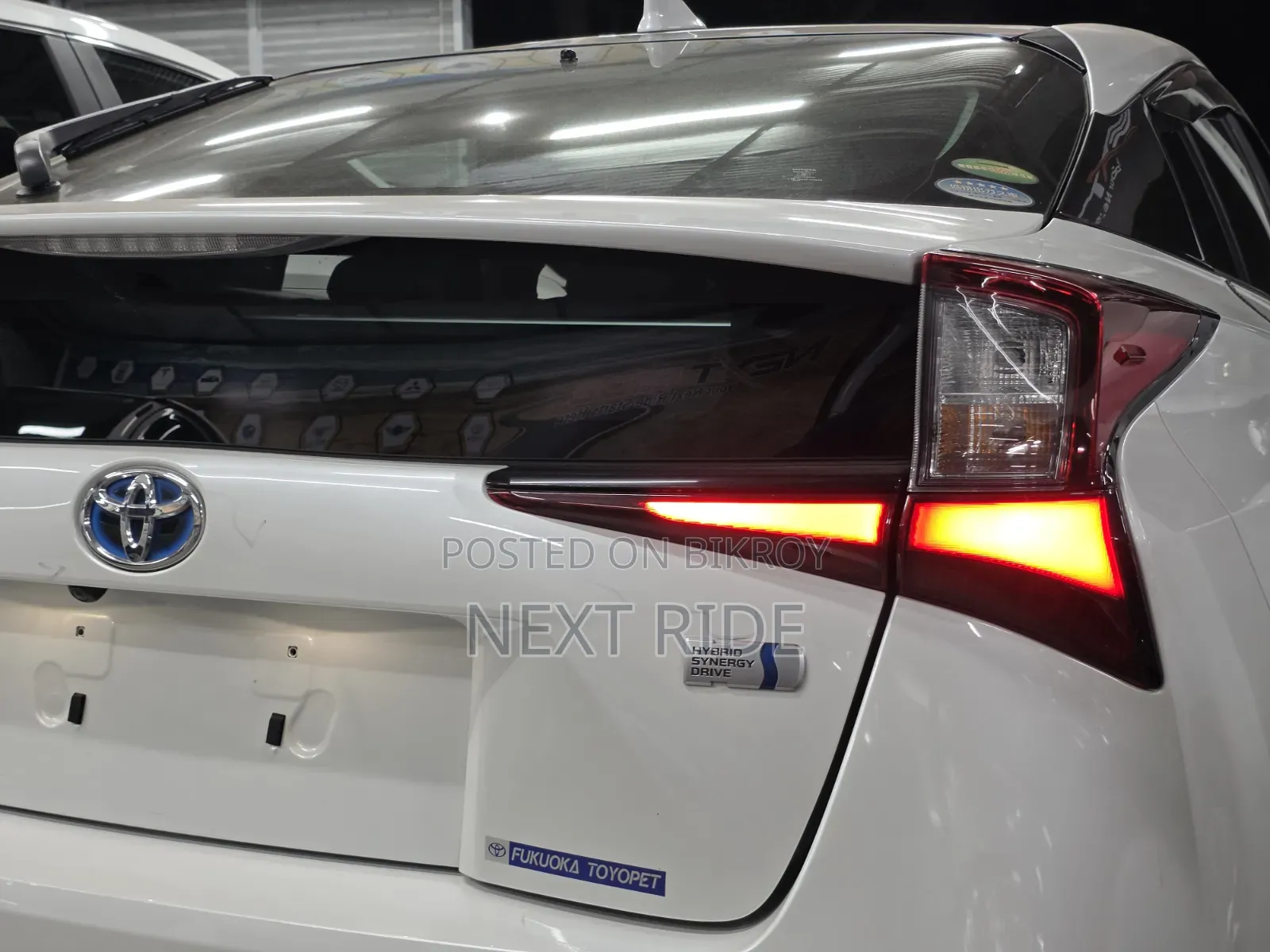 Toyota Prius 2020 Pearl