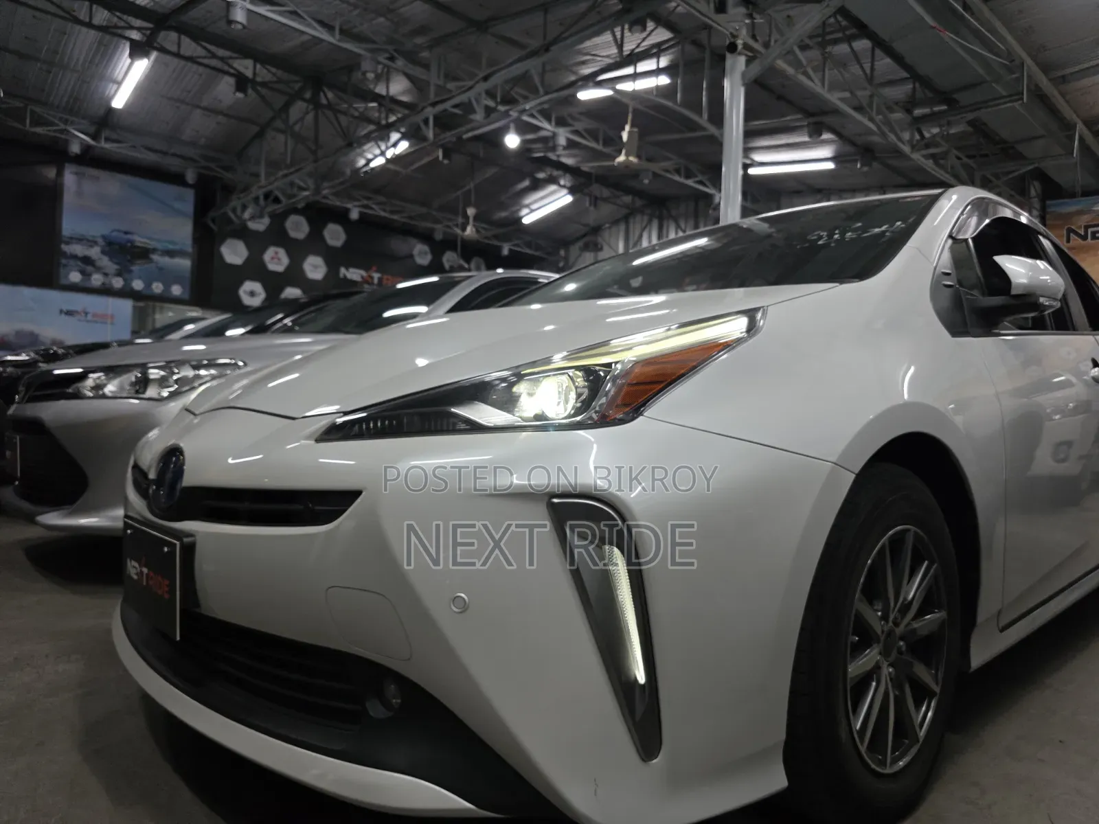 Toyota Prius 2020 Pearl