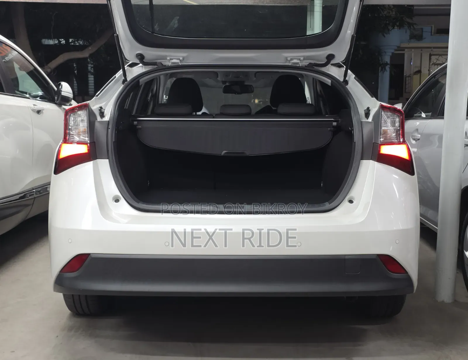 Toyota Prius 2020 Pearl