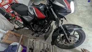 বাজাজ ডিসকভার ১২৫ ২০১৯ কালো