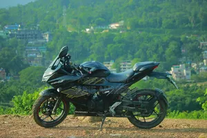 নতুন সুজুকি জিক্সার এসএফ ২০২১ কালো