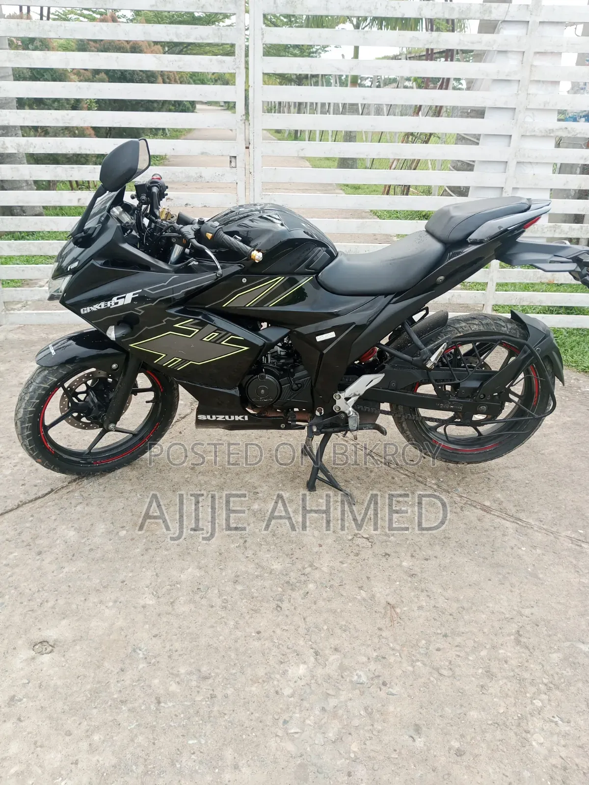 নতুন সুজুকি জিক্সার এসএফ ২০২১ কালো