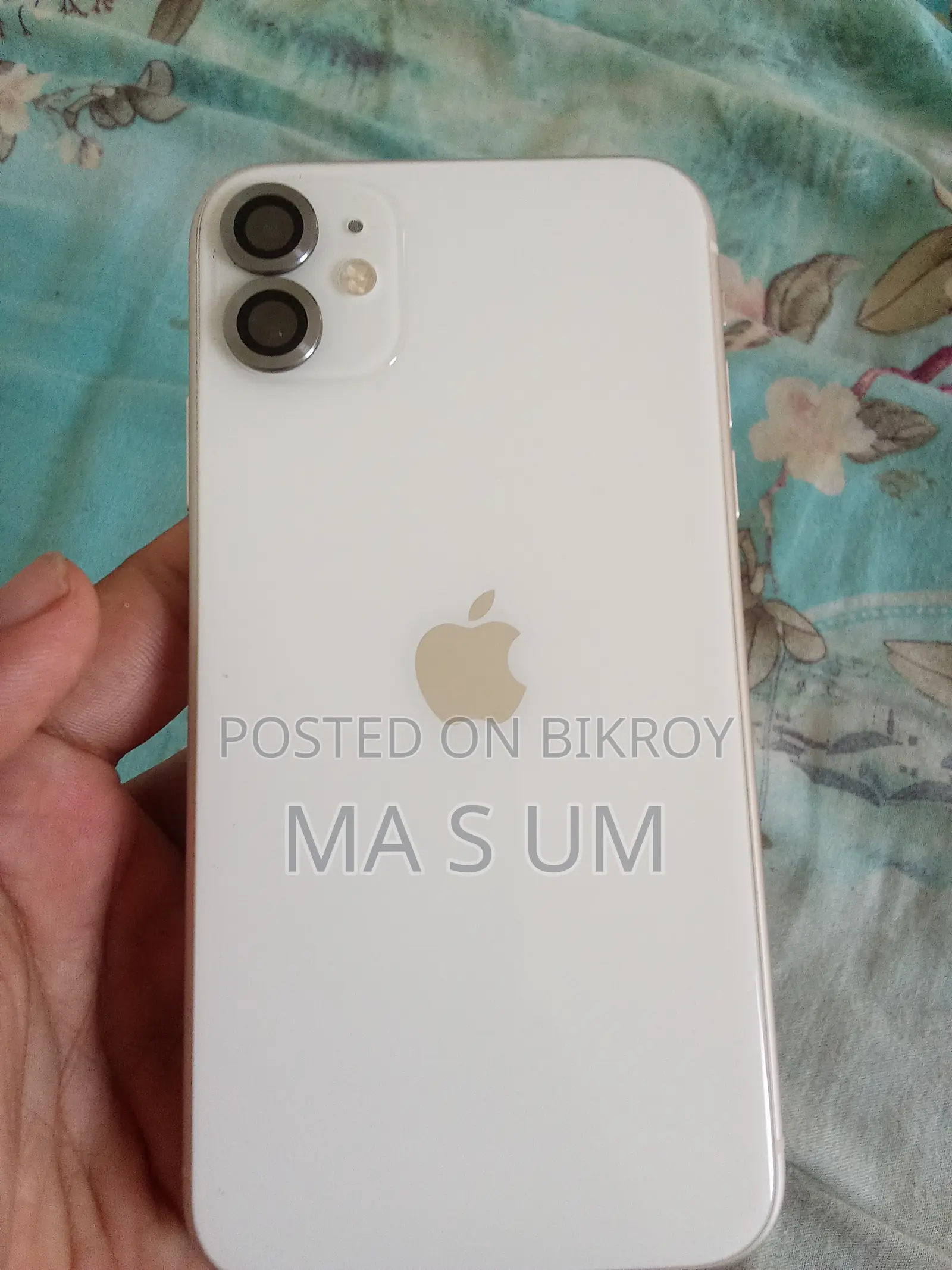 অ্যাপল আইফোন ১১ ৬৪ জিবি হোয়াইট