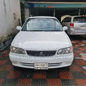 টয়োটা করোল্লা ১৯৯৮ সাদা
