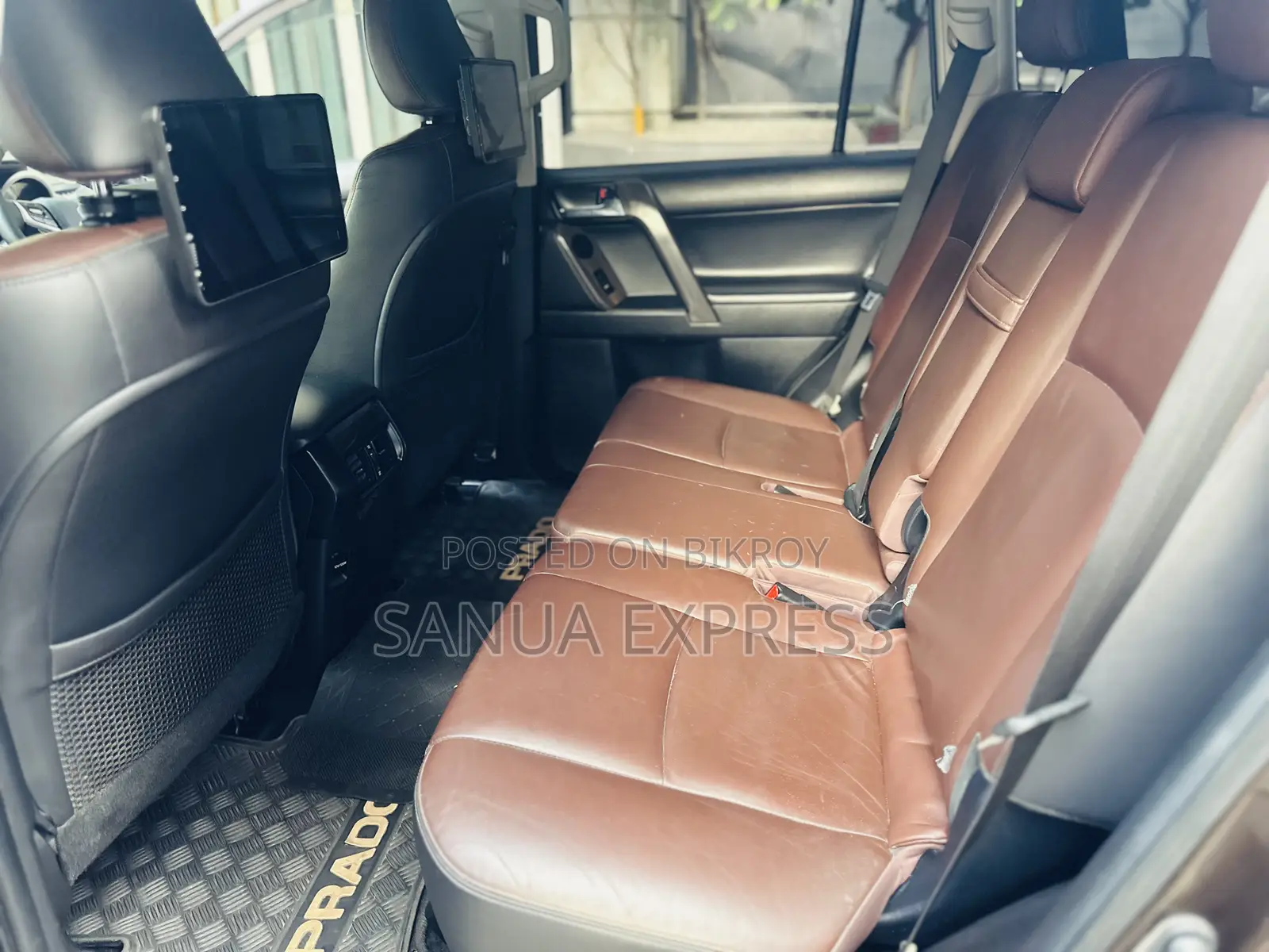 Toyota Land Cruiser Prado 2017 Brown