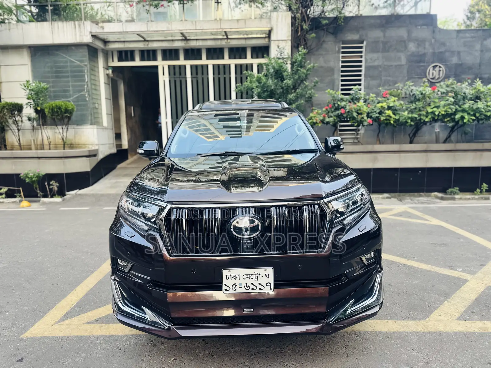 Toyota Land Cruiser Prado 2017 Brown