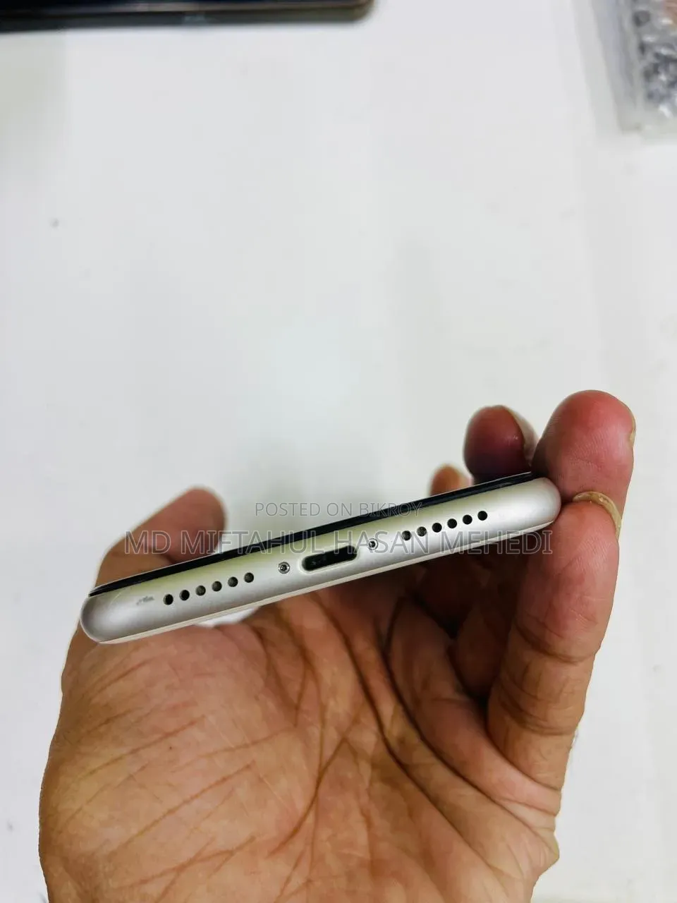 অ্যাপল আইফোন ১১ ১২৮ জিবি হোয়াইট