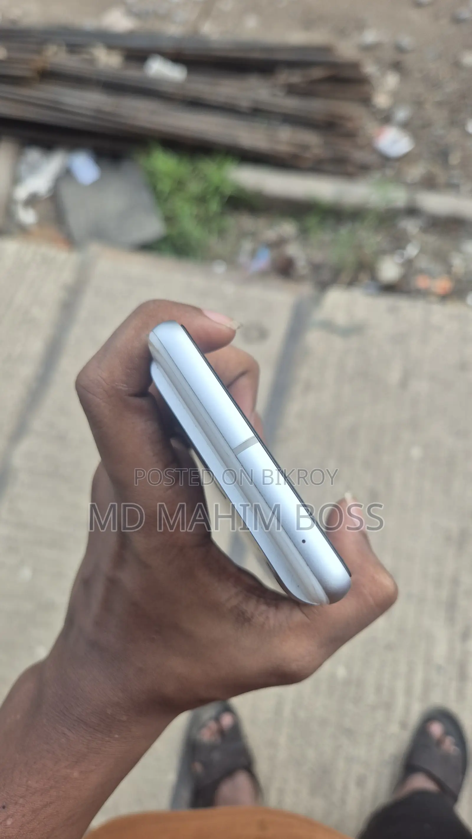 গুগল পিক্সেল ৭ ২৫৬ জিবি সাদা