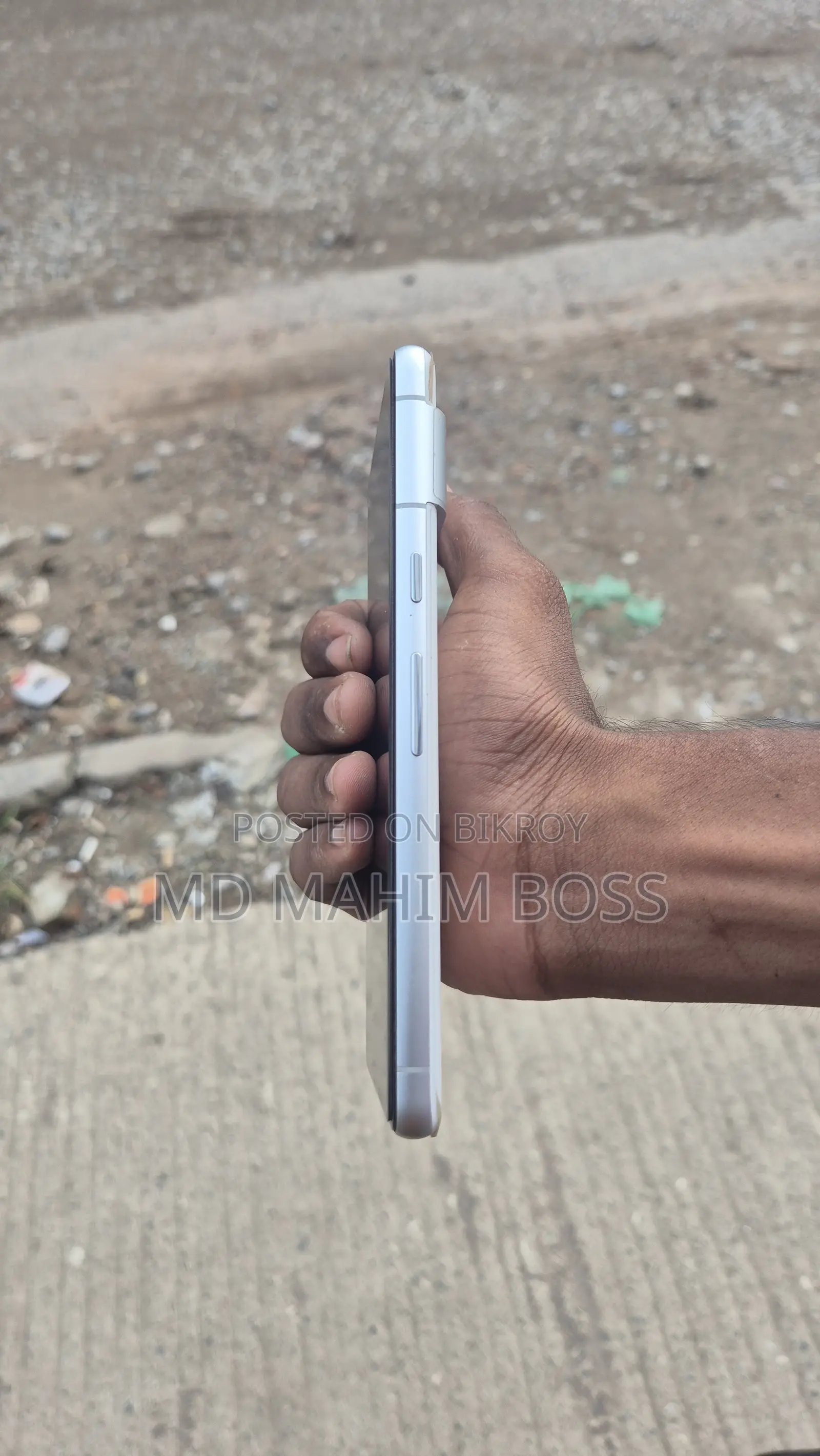 গুগল পিক্সেল ৭ ২৫৬ জিবি সাদা
