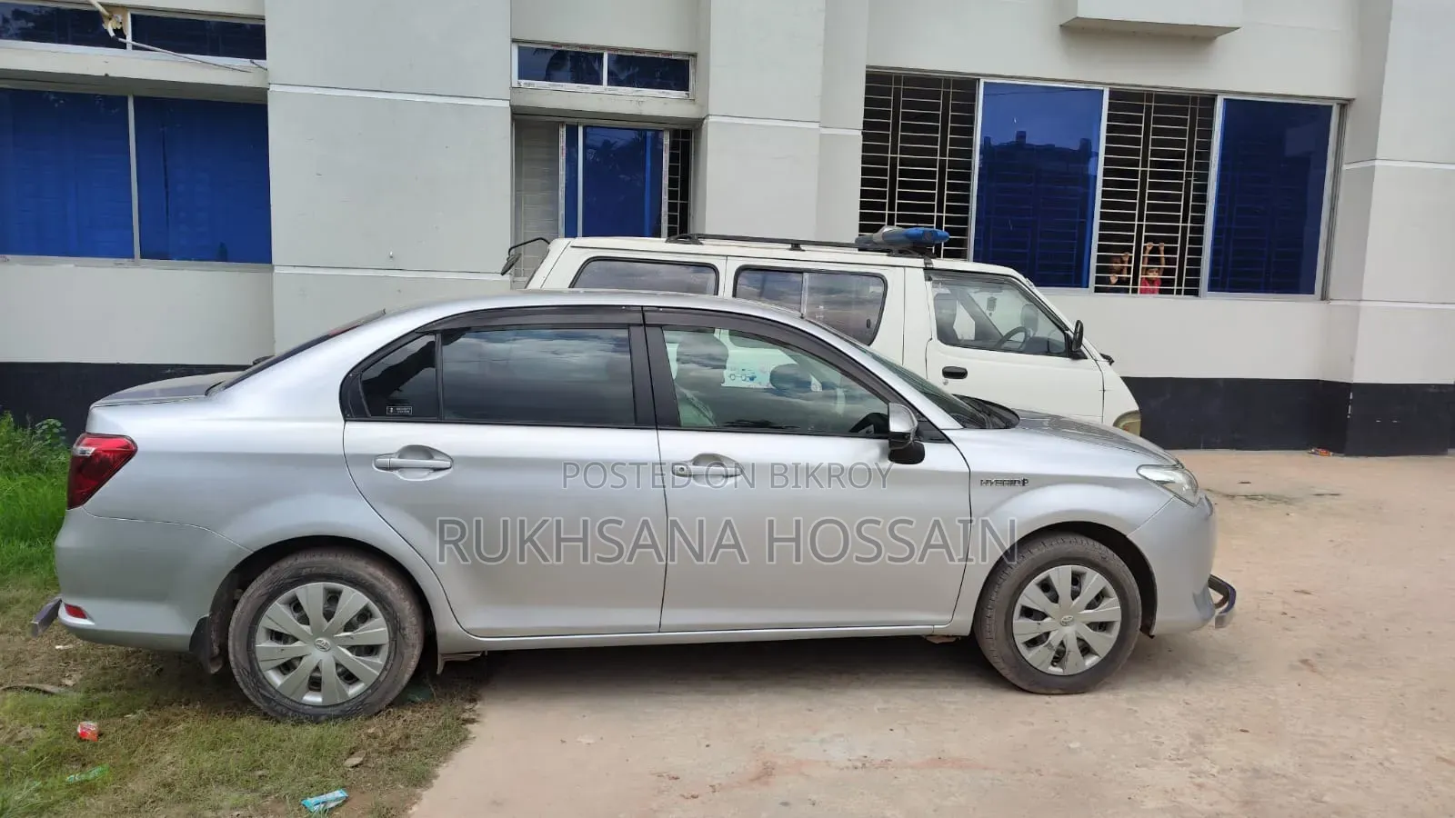 টয়োটা এক্সিও ২০১৫ সিলভার